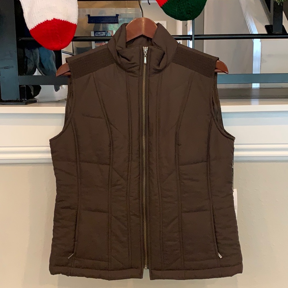 Tribal Vest Sz. Small NWT